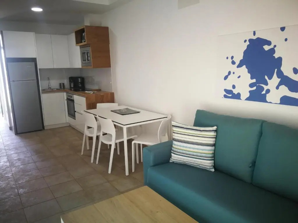 Salt Apartments Reina Sol