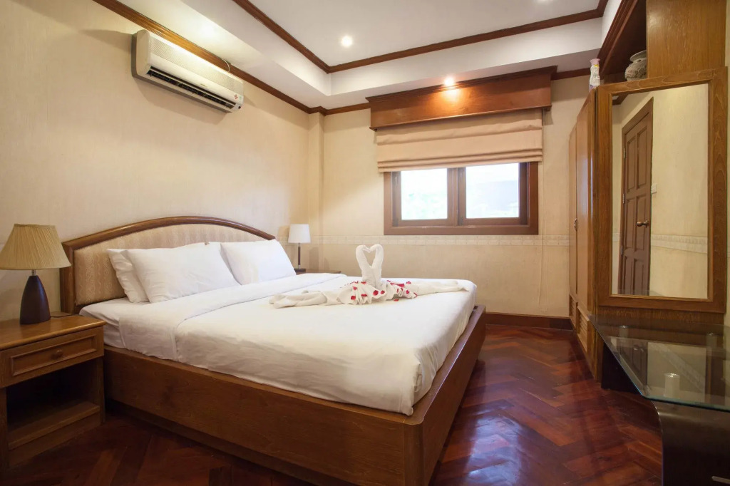 Baan Yin Dee Villa Patong
