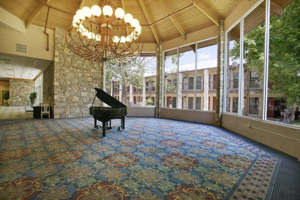 Inn of the Hills Hotel and Conference Center