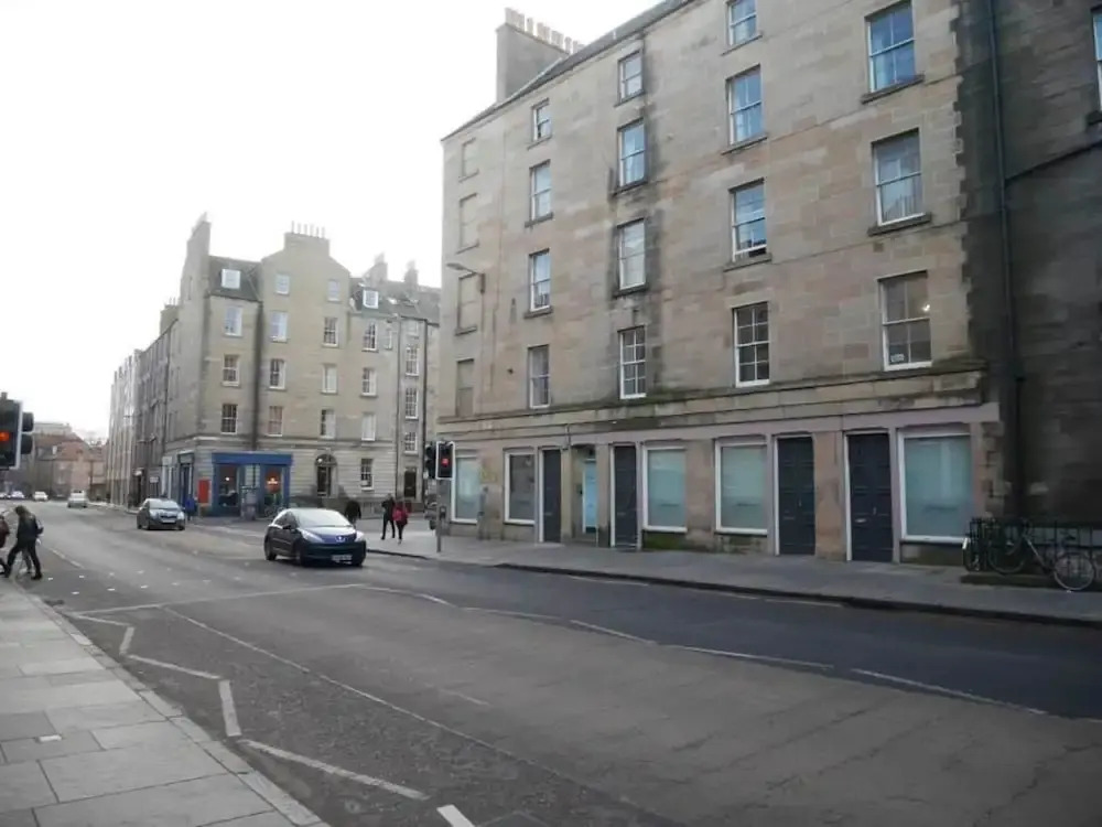 20 Buccleuch Street