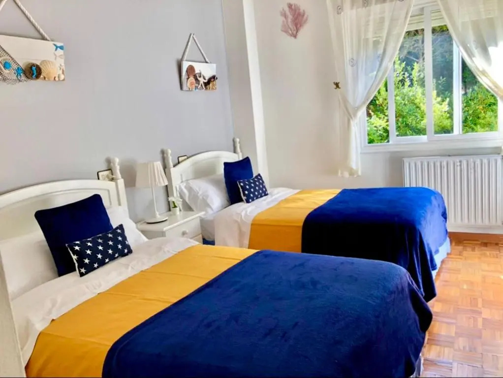 Apartamento con vistas al mar en Primera Línea.