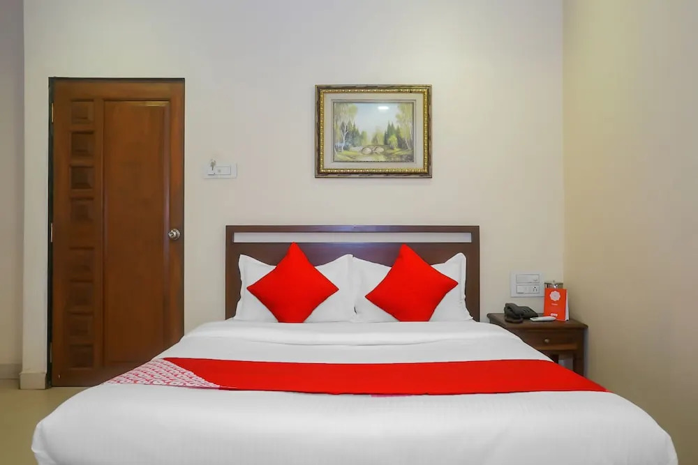 Itsy Hotel New Retreat Main Market Mahabaleshwar
