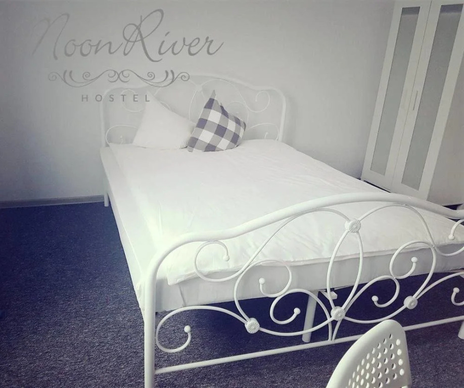 MoonRiver Inn