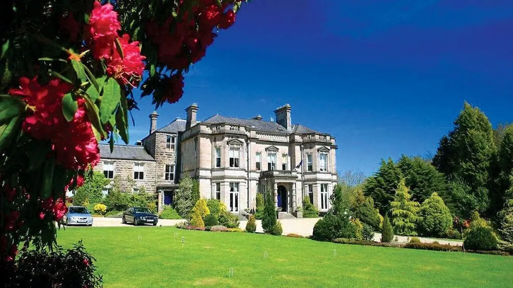 Tre-Ysgawen Hall & Spa