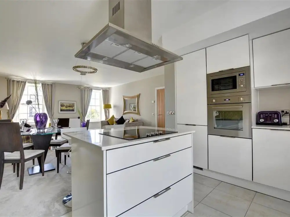 Luxurious Apartment With sea View, in an Ideal Location Near all the Facilities