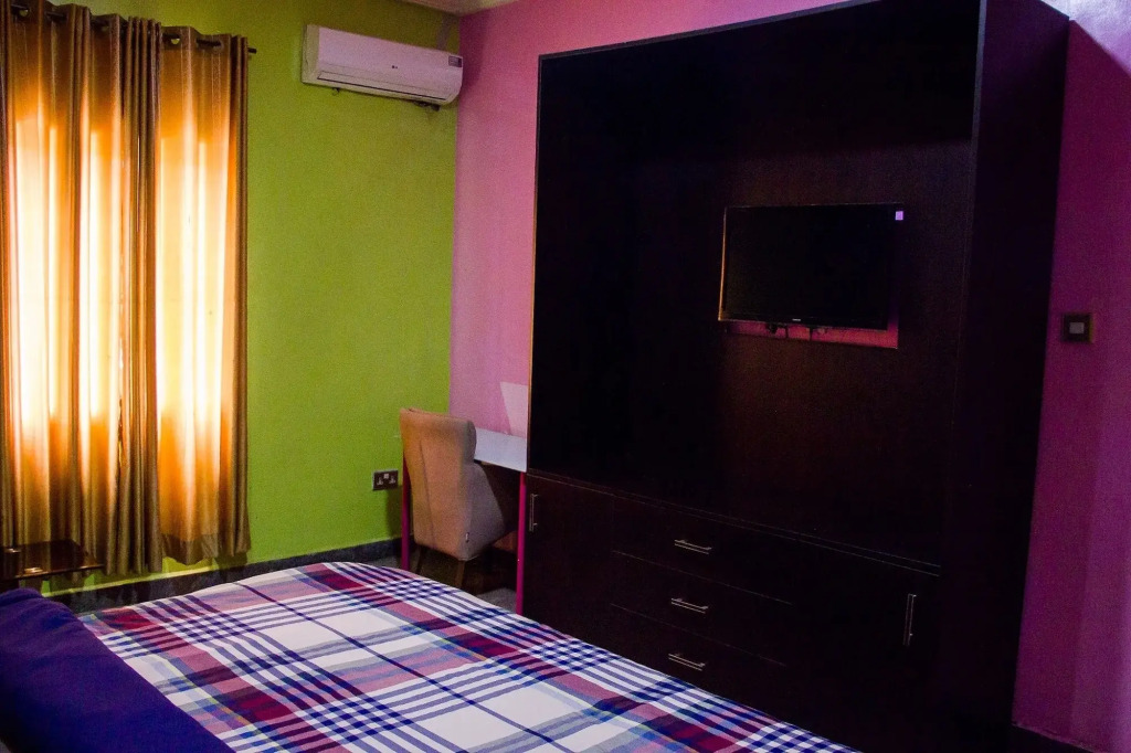 Hotel Paris Suites