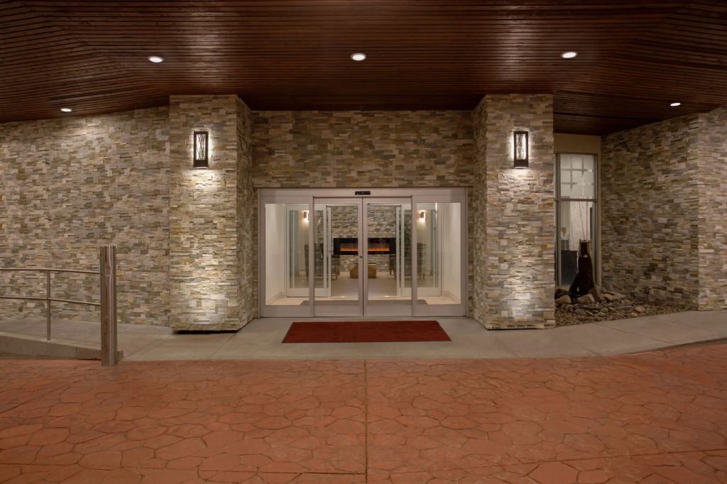 AC Hotel by Marriott Portland Lake Oswego