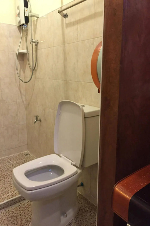Siriwan Hostel