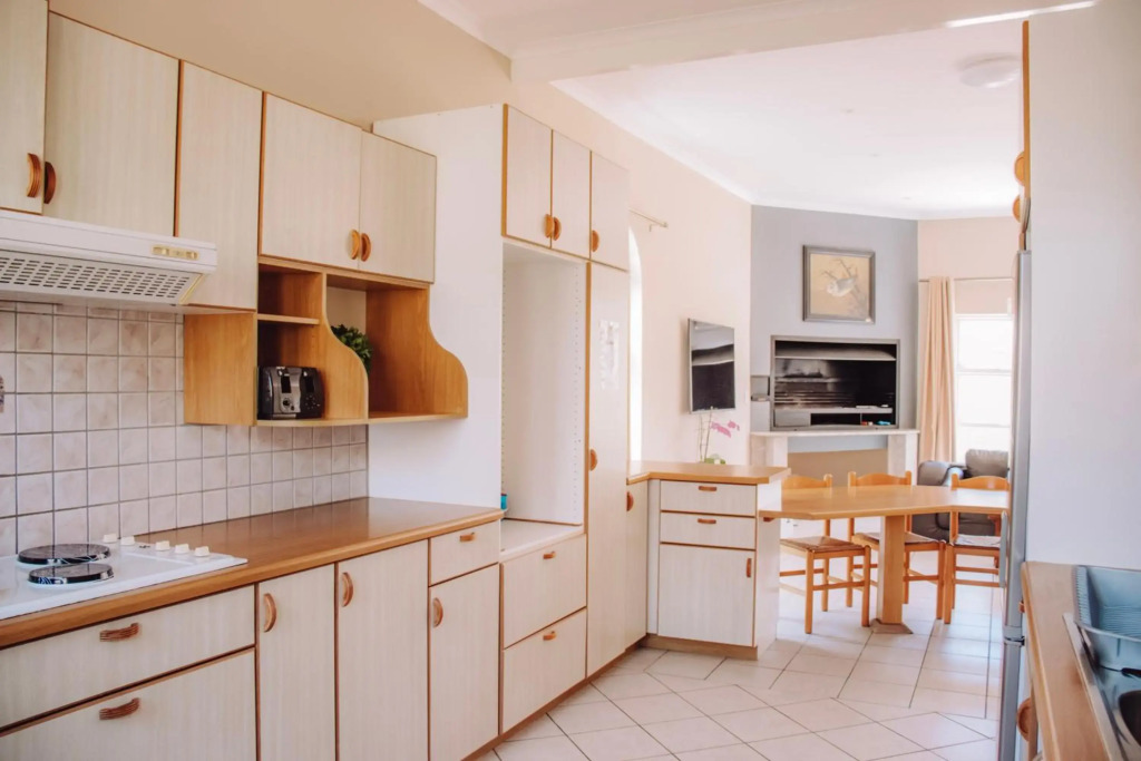 DESERT DREAMS BED and BREAKFAST CC