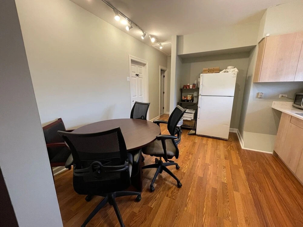Feel Cozy At Home In Cio A Clean Bright Welcoming Private Updated Room
