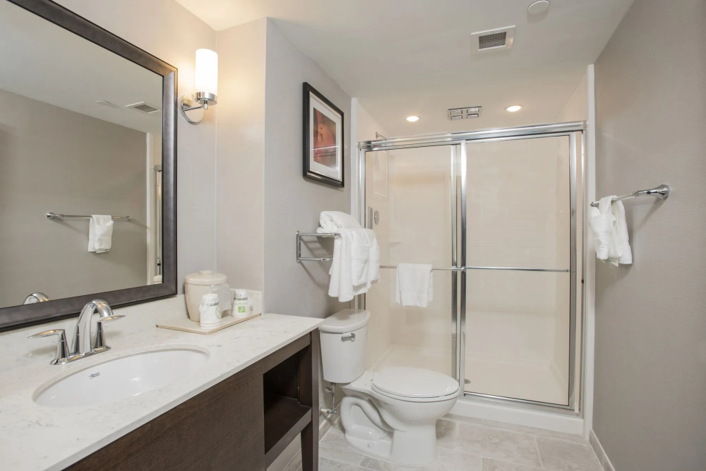 voco The Clair Cincinnati Downtown by IHG