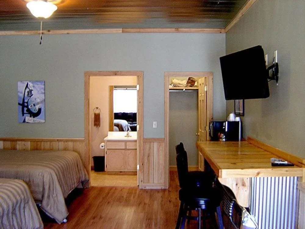 Bluestown Inn