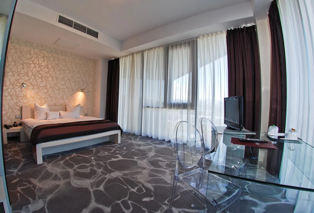 West City Hotel
