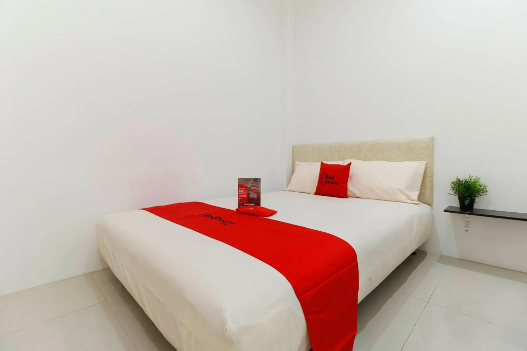 RedDoorz Plus @ Kapuk Business Park