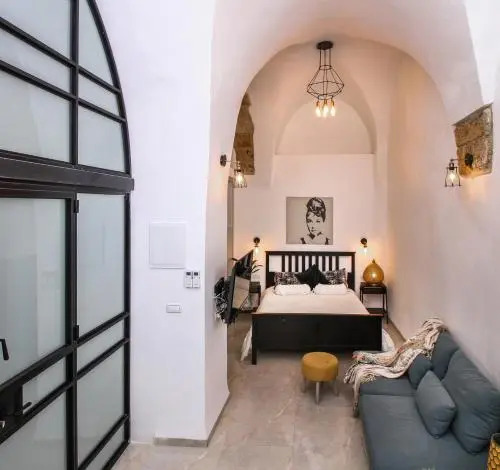 Acre Two Wells Zimmer