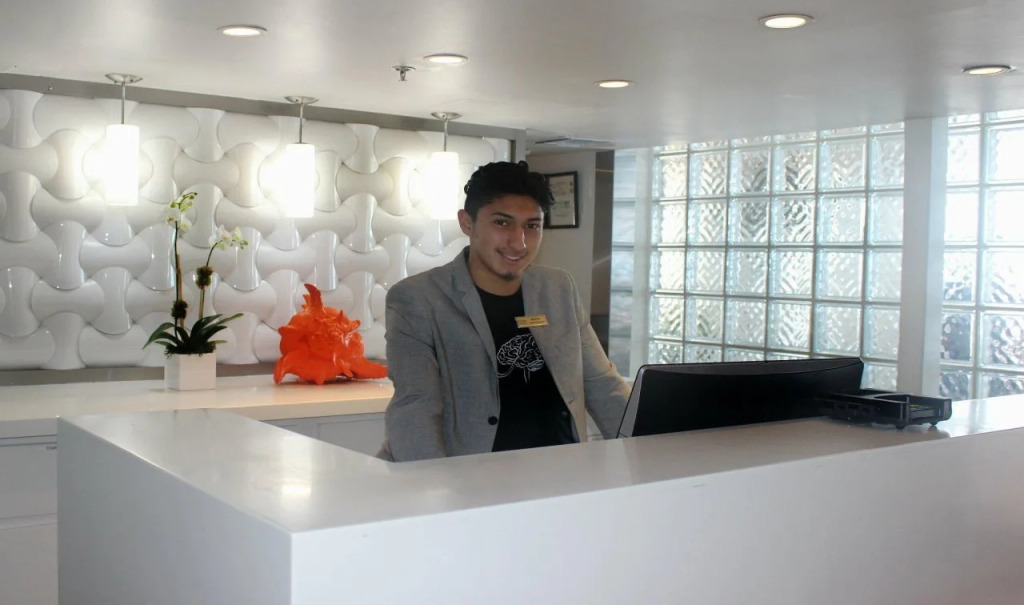 Beacon South Beach Hotel