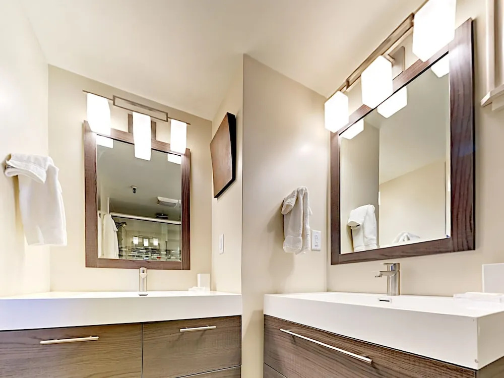 Woodside Unit #3B - 3 Br Condo