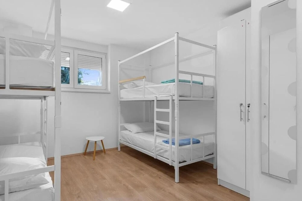 Hostel Elli