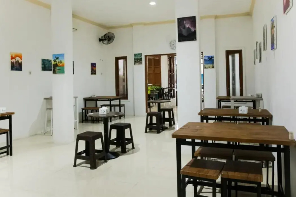 RedDoorz Near RS Islam Faisal Makassar(RedDoorz near RS Islam Faisal Makassar)