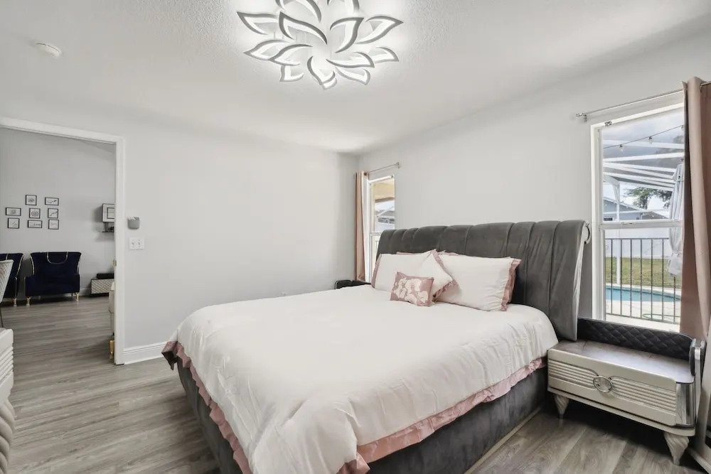 Charming Davenport Retreat With Private Pool 3 Bedroom Home by RedAwning