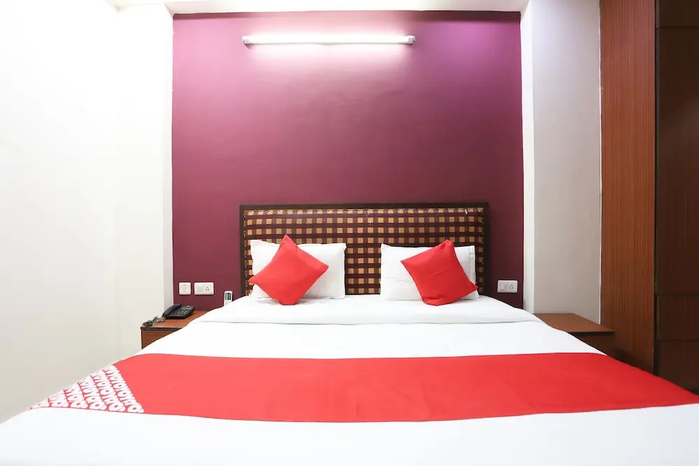 OYO 43270 Ishita Residency