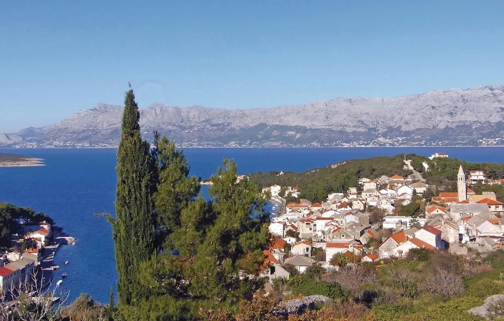 Stunning Home in Povlja With 1 Bedrooms and Wifi