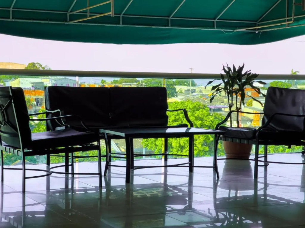 hotel bazurto plaza