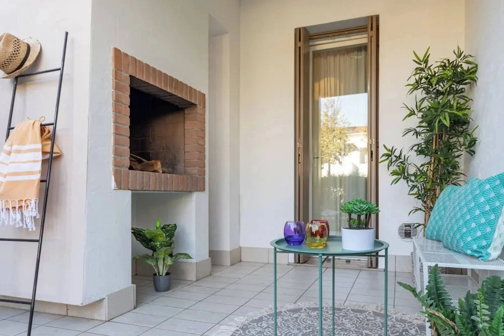 Lovely Ground-floor Apartment With Fenced Garden