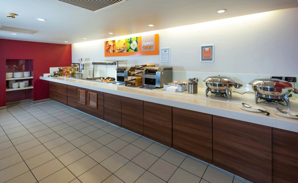 Holiday Inn Express Swindon West by IHG