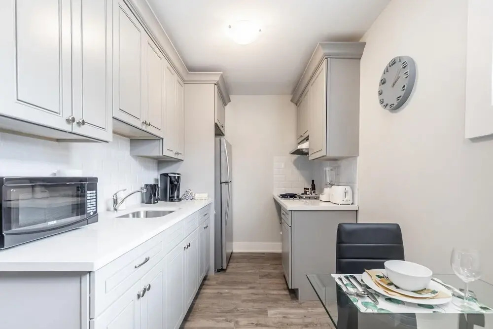 1BR Boutique Apt - Within DT Hamilton