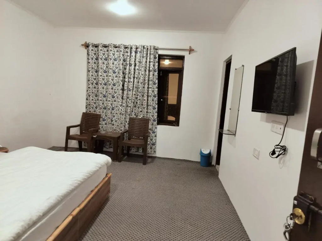 Sky Light Guest House