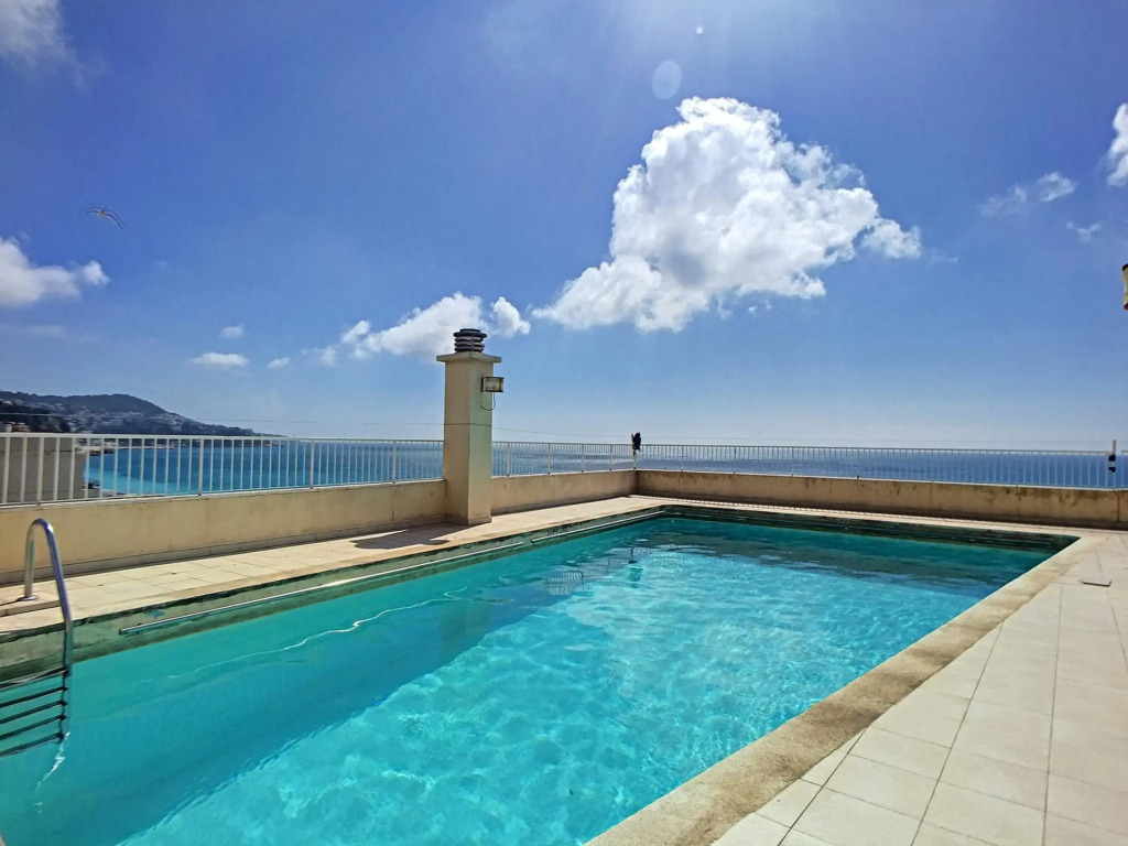 Nestor&Jeeves - SUITE ROYAL LUXEMBOURG - Central - Swimming pool on roof
