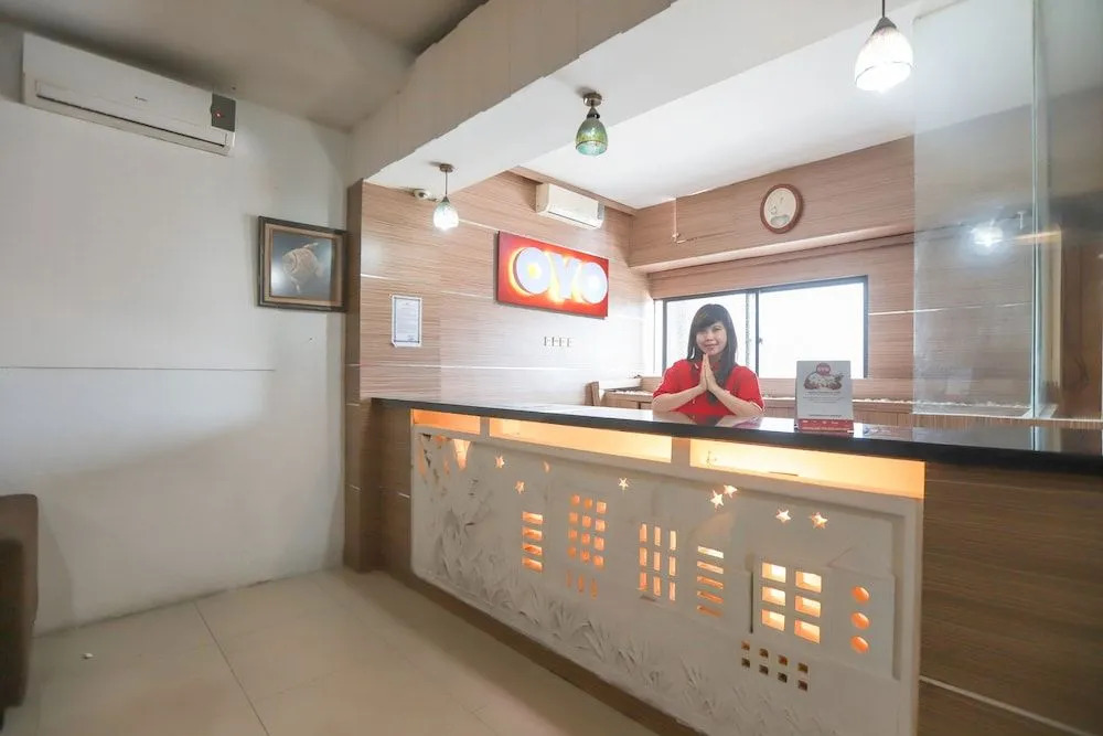 OYO 467 Penthouse Hotel