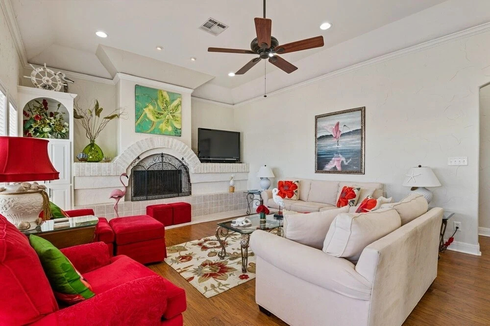 Little Pink - 2 Br Home