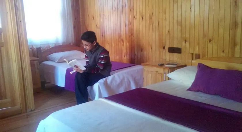 YAVUZ MOTEL ADRASAN
