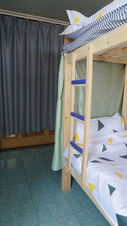 Shanghai Mofang Style Girls' Hostel