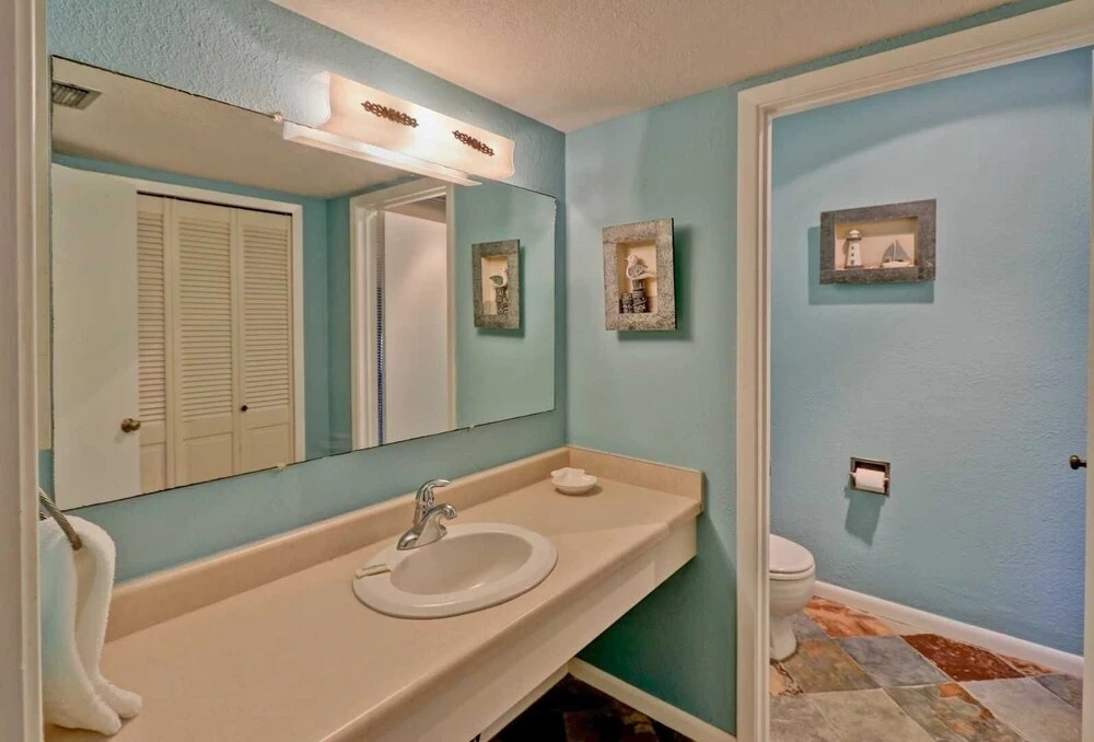 110 Las Brisas Poolside 2 Bedroom Condo