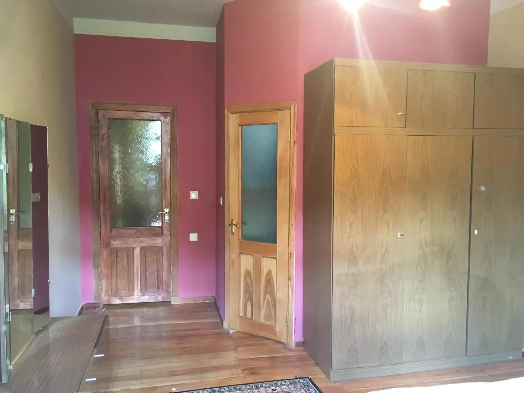 Areguni Guest House