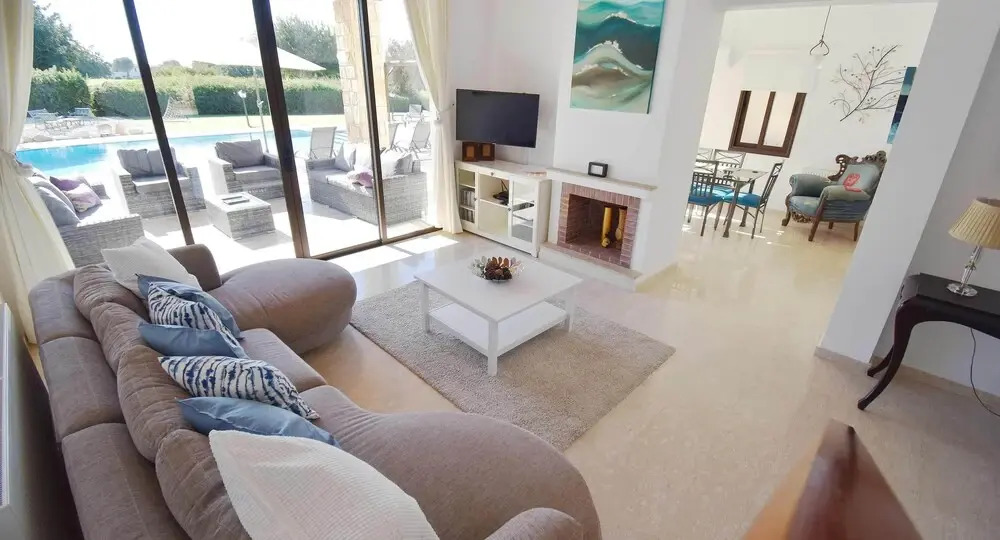 Villa Inia on Aphrodite Hills