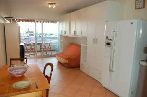 Superbe Appartement En Bord de Mer, Pres du Centre Et Des Plages