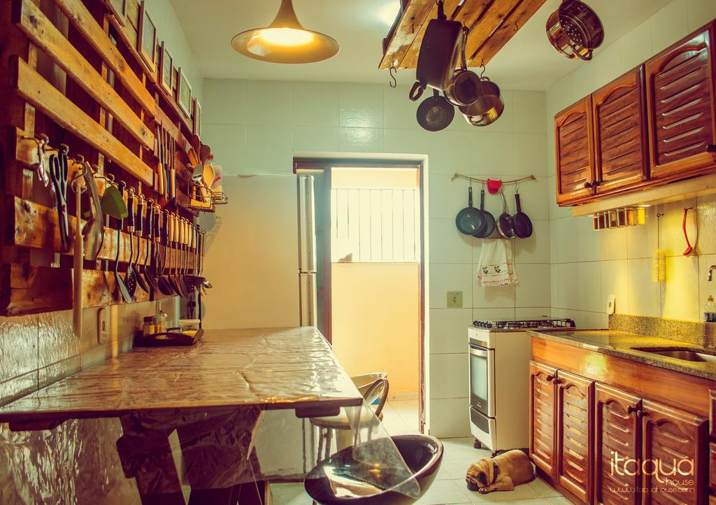 Itaqua House Bed and Breakfast