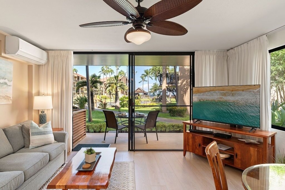 Papakea H107 1 bedroom, 1 bath OceanView 1 Condo by RedAwning