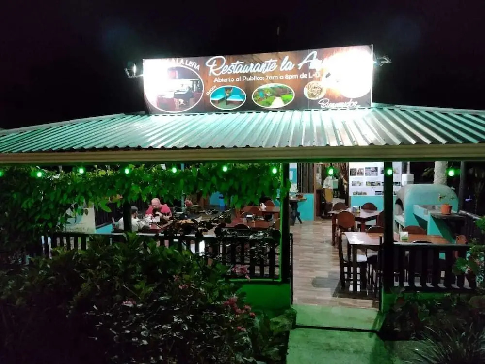 Posada Río Celeste La Amistad
