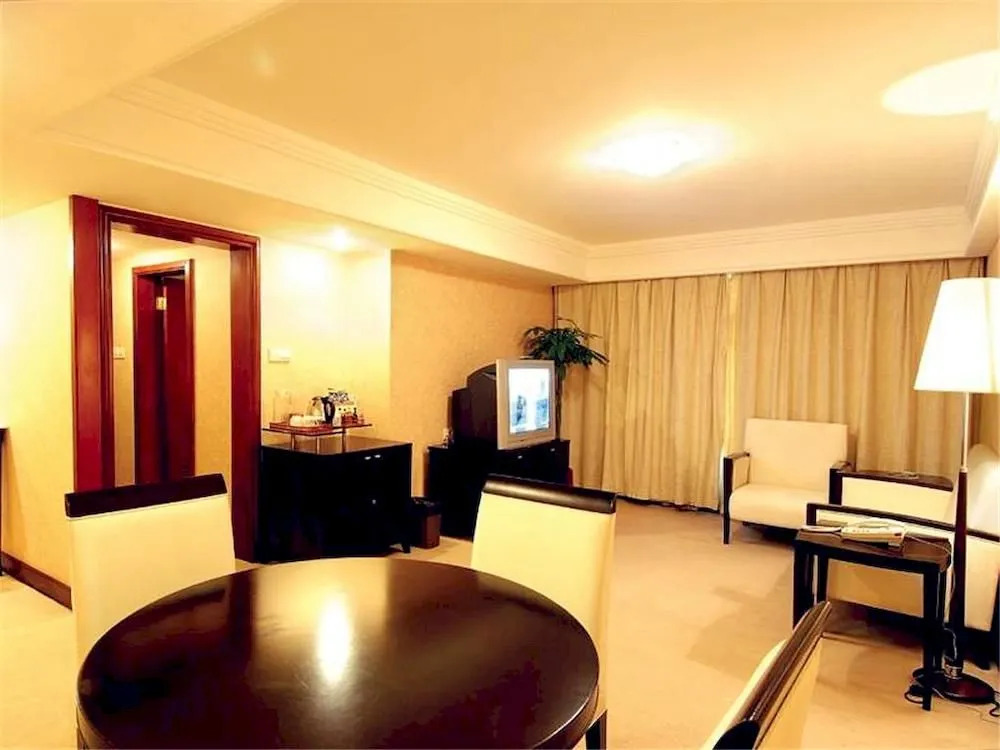 Yangtze Hotel