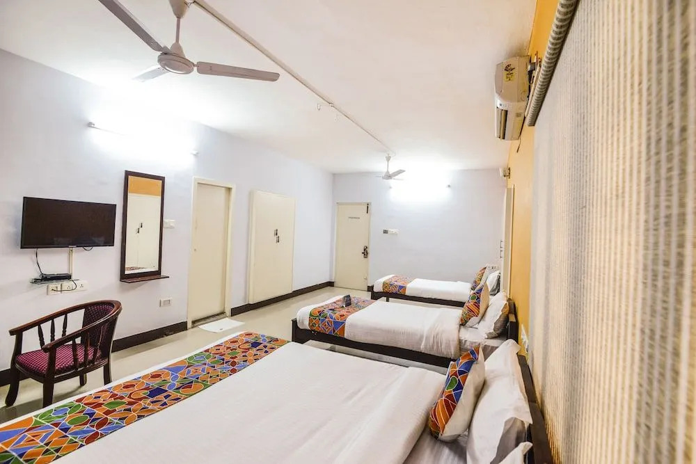 FabHotel T Nagar Chennai Stay