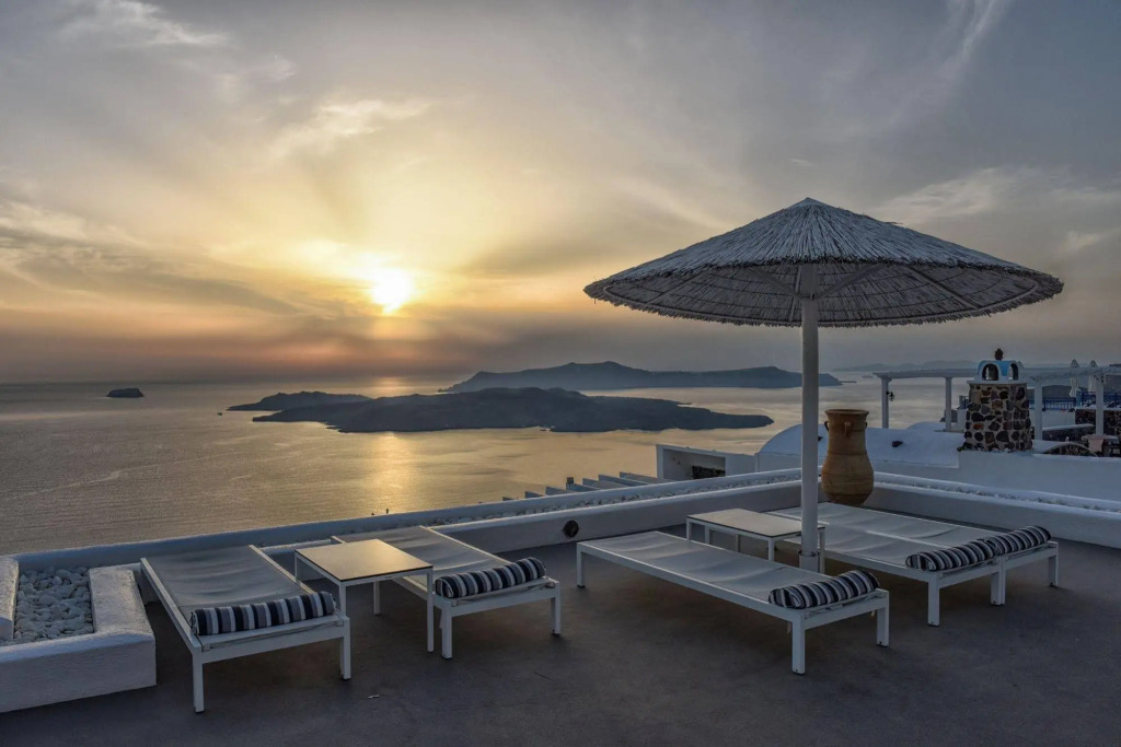 Lilium Hotel Santorini