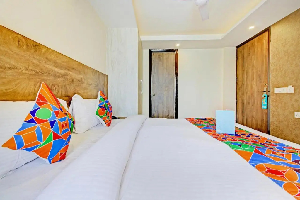 FabHotel Soft Petals Near Millennium City Centre Gurugram