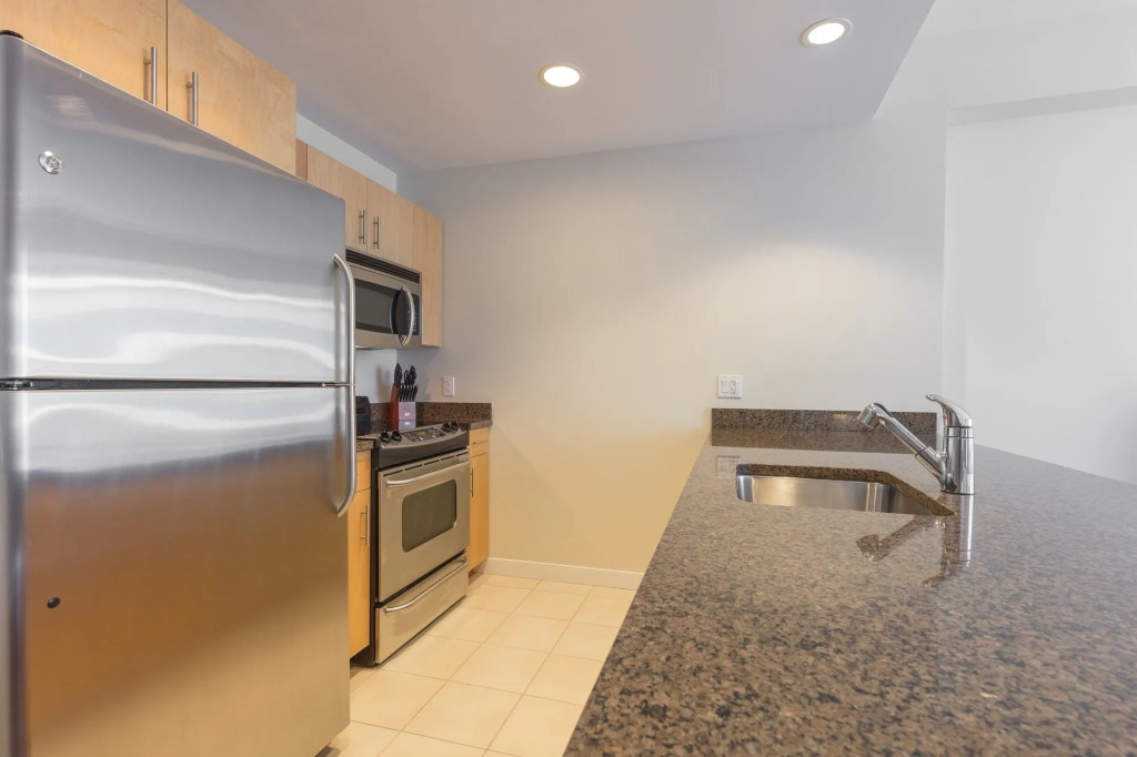 Global Luxury Suites at West End