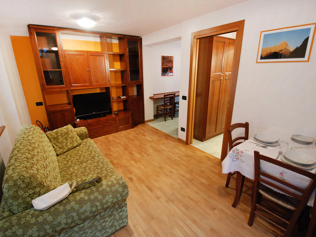 Apartment Albergo Diffuso - Cjasa Fantin by Interhome