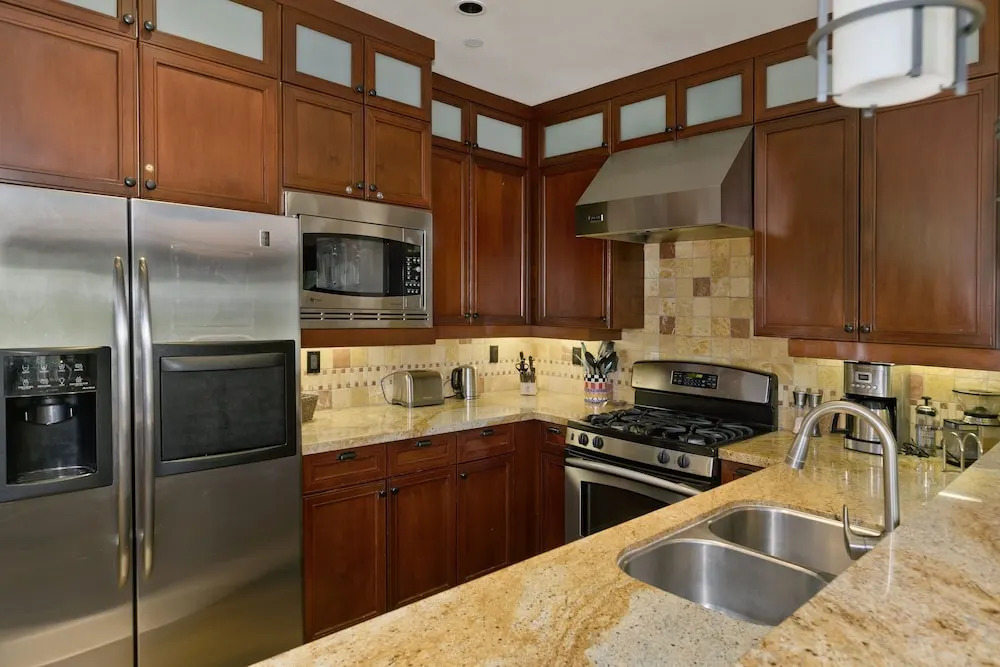 Juniper Crest #25 4 Bedroom Condo by RedAwning